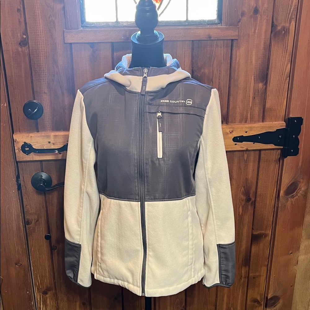 Authentic Lifestyle Free Country Women's Gray and Cream Jacket Medium 3106